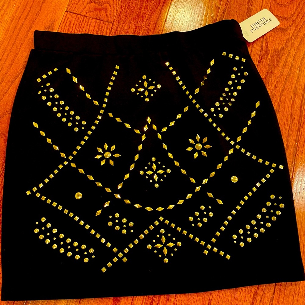 Forever 21 gold studded Mini Skirt NWT size S